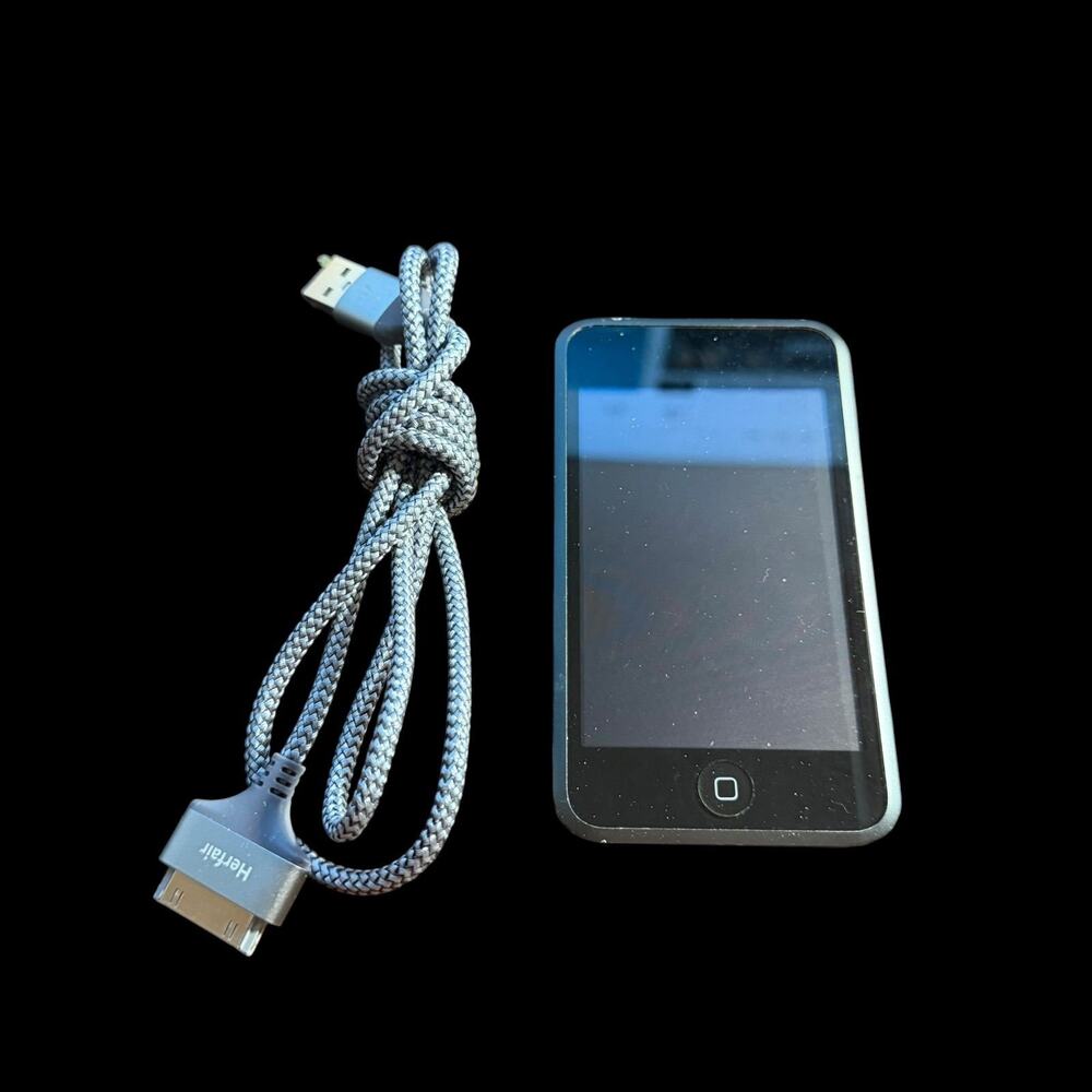 Apple iPod Touch 32GB Black A1213 Tested Working